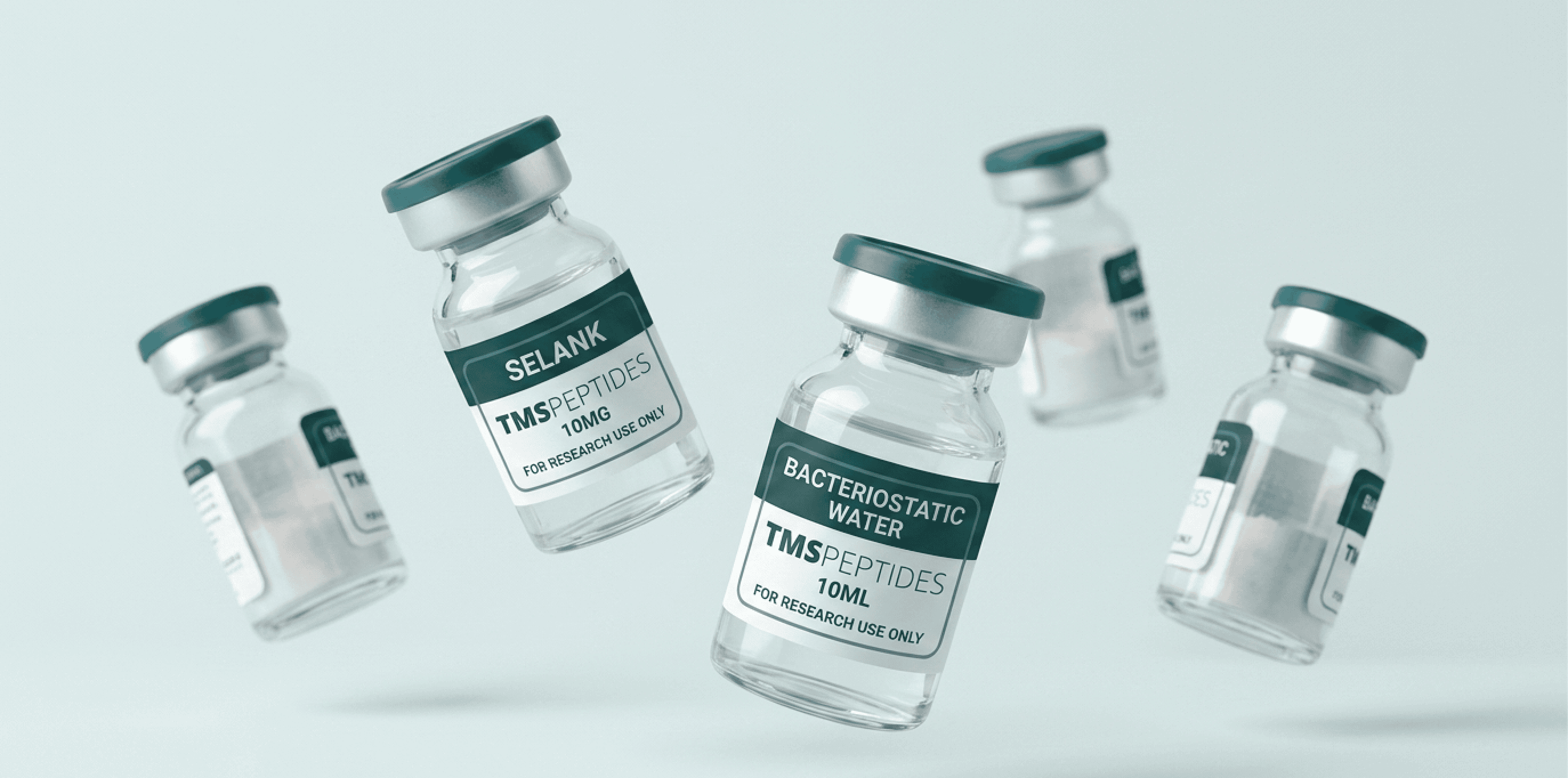Clinical laboratorium omgeving met glazen flacons